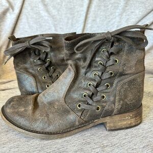 ALDO Women's Lace-Up Ankle Boots - Distressed Brown, Size‎ 37 (6.5), EUC